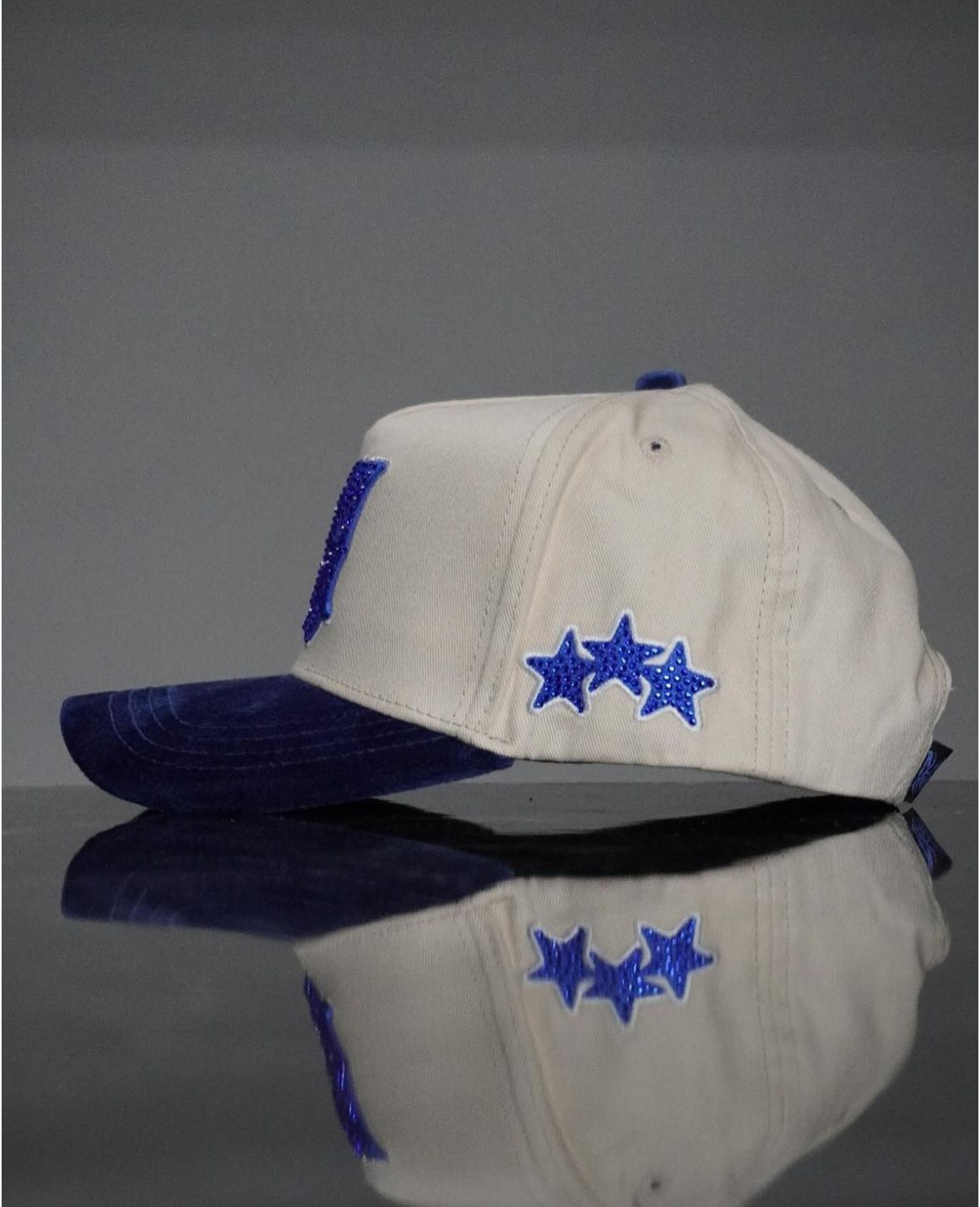 MH 🔵⚪️